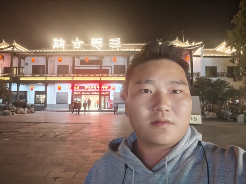 小鹿艾克的第一张照片--百色相亲服务中心