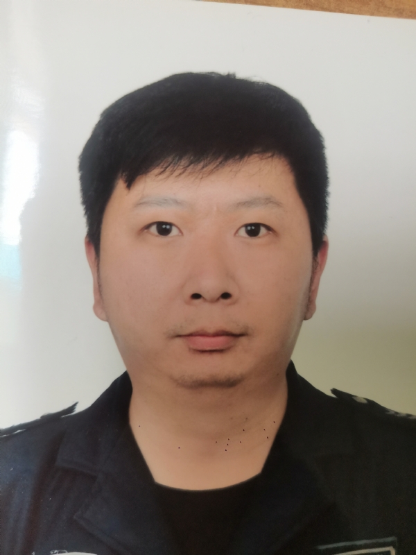 吕嘉的第一张照片--百色相亲服务中心