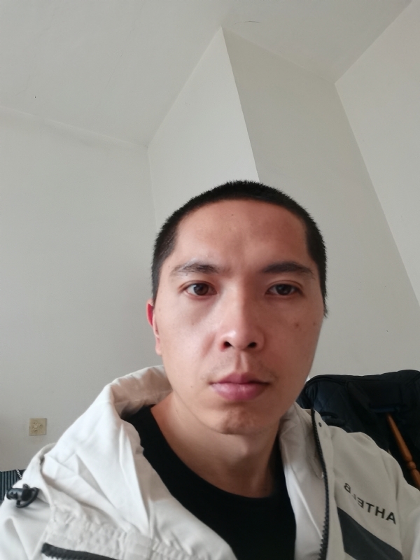 至诚的第一张照片--百色相亲服务中心