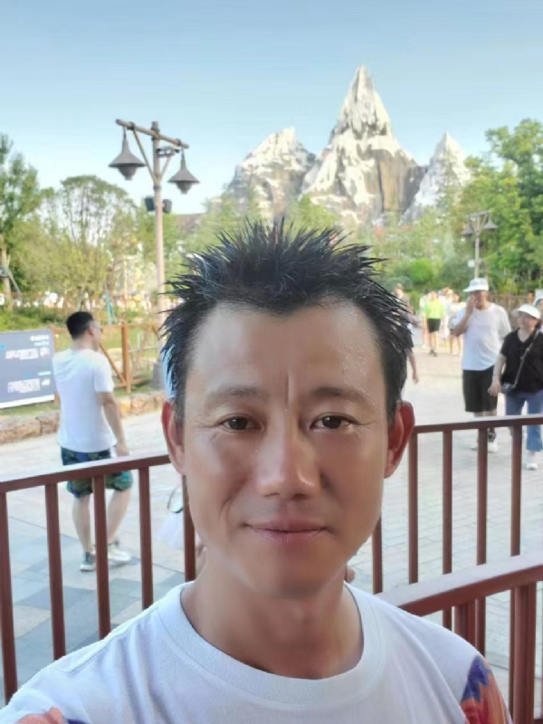 艾氏涂料博的第一张照片--百色相亲服务中心