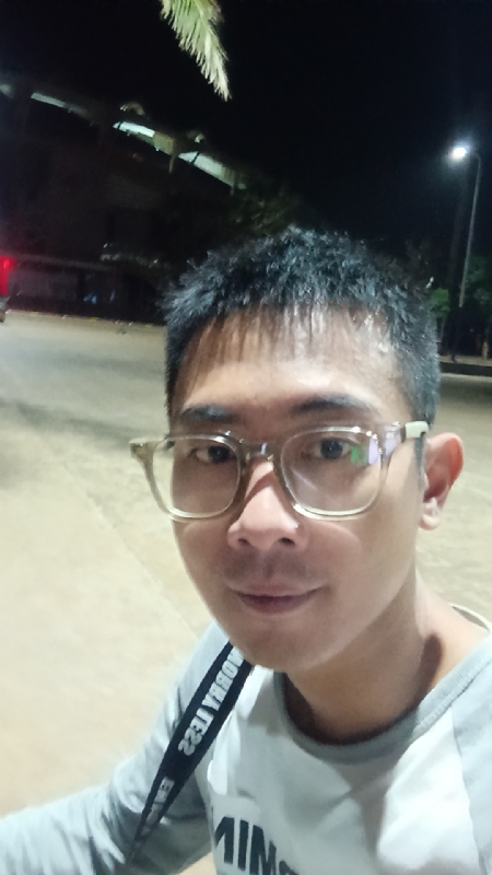 龙龙的第二张照片--百色相亲服务中心