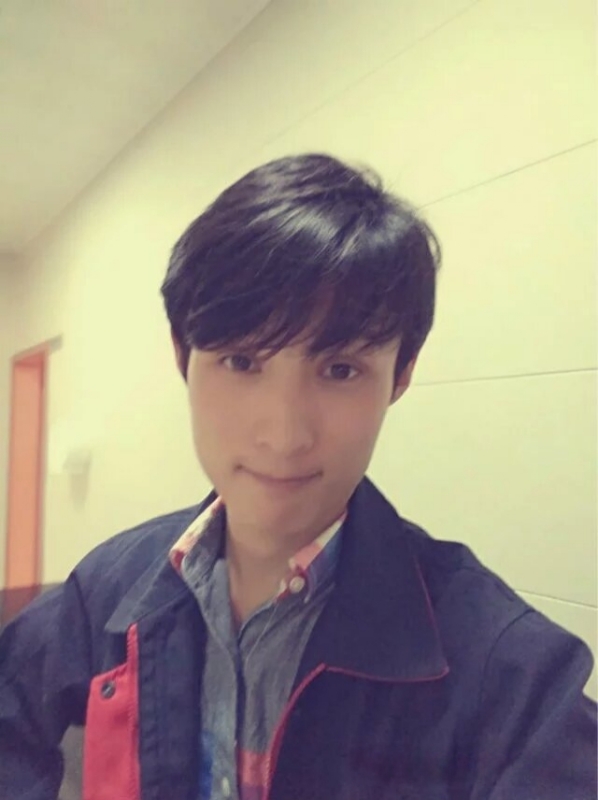 阿龙的第一张照片--百色相亲服务中心