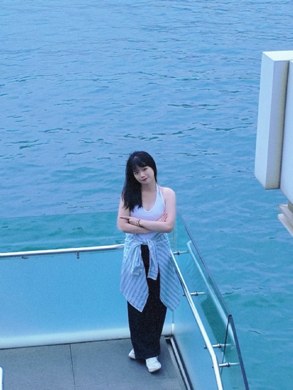 猫姐的第一张照片--百色相亲服务中心