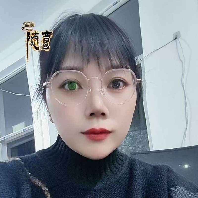 贺茂芳的第一张照片--百色相亲服务中心