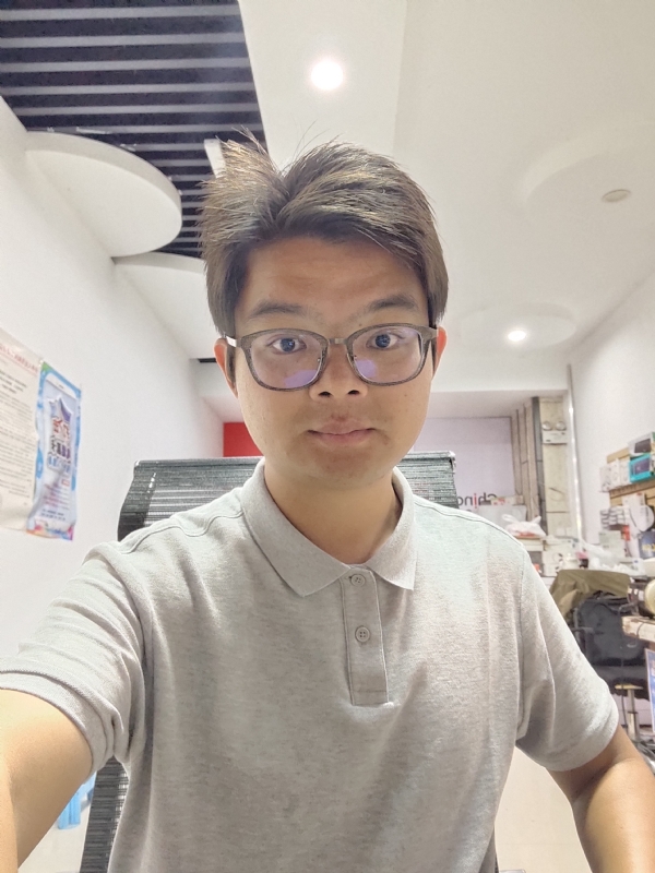 华兴通讯的第一张照片--百色相亲服务中心