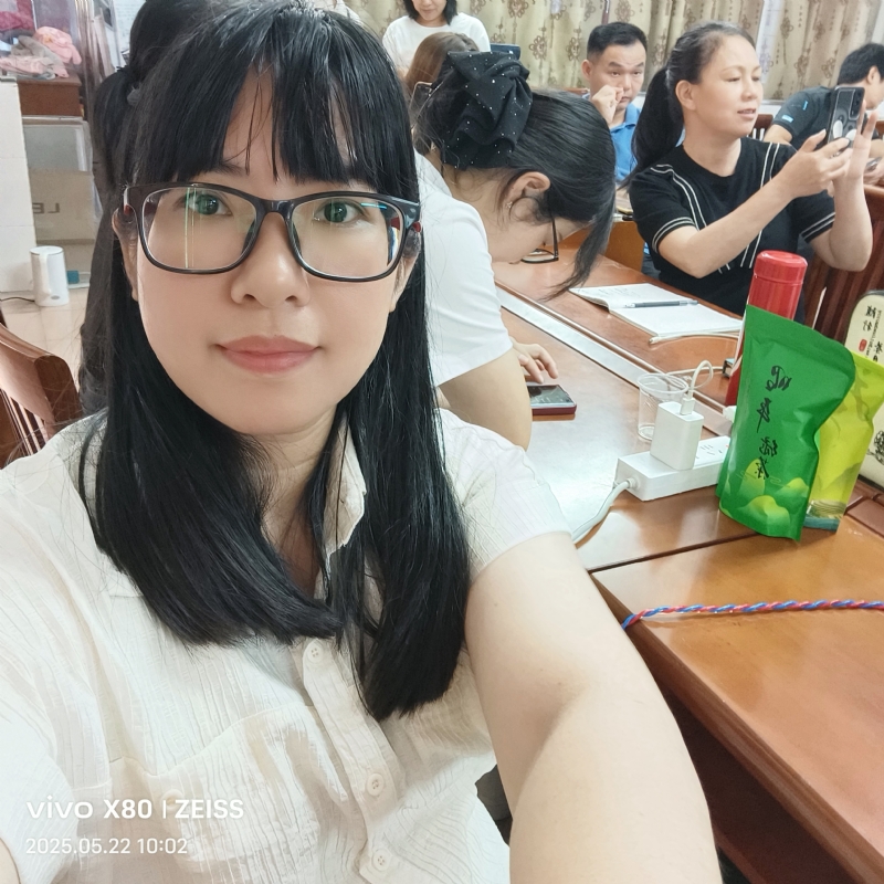 雯城慧敏的第一张照片--百色相亲服务中心