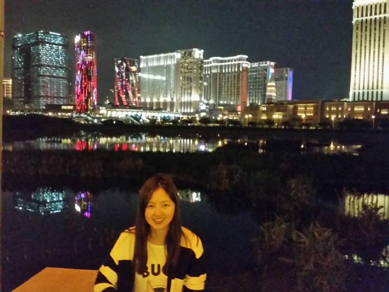 yyhere的第一张照片--百色相亲服务中心