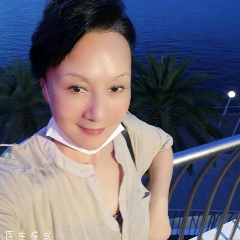 hong的第一张照片--百色相亲服务中心