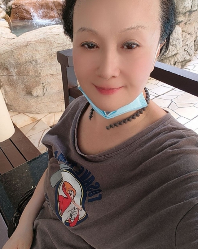 hong的第三张照片--百色相亲服务中心