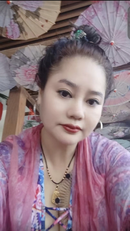 shi的第一张照片--百色相亲服务中心