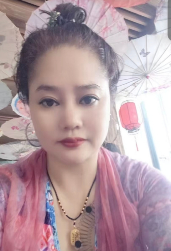 shi的第三张照片--百色相亲服务中心