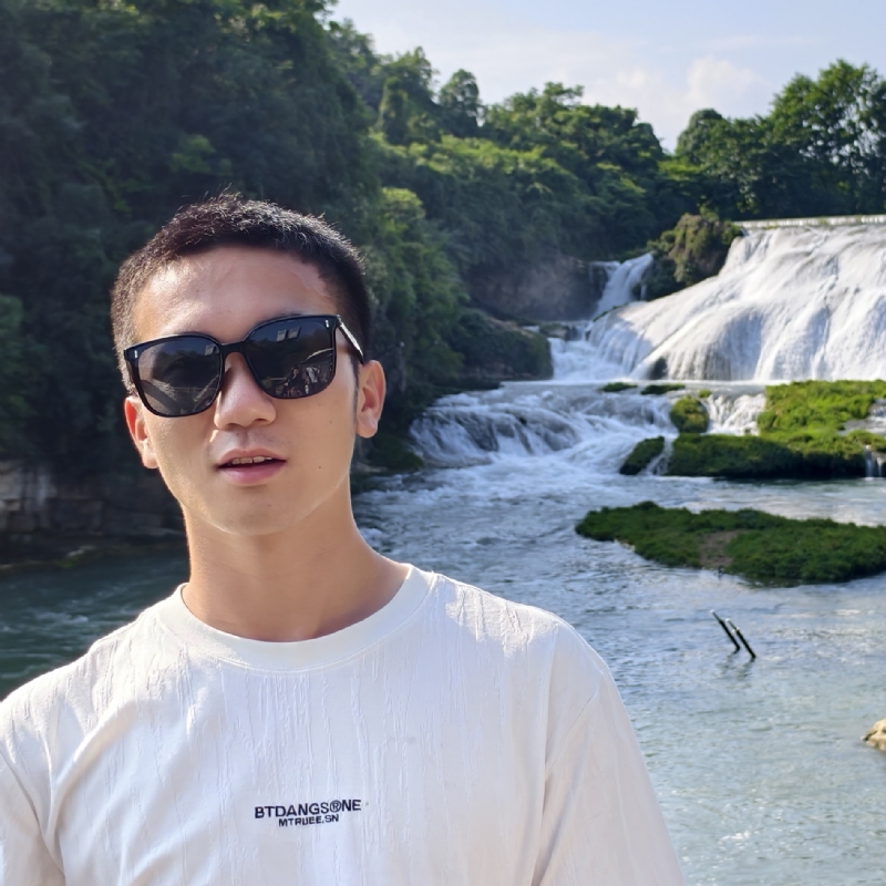 飞殷的第一张照片--百色相亲服务中心