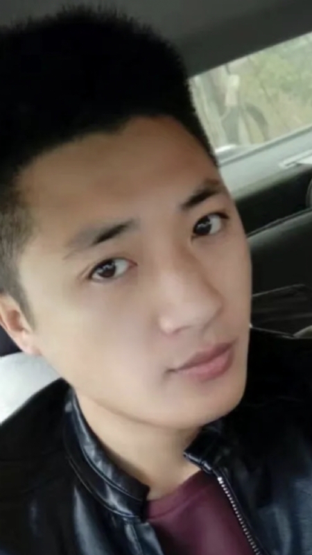 小汤米的第二张照片--百色相亲服务中心