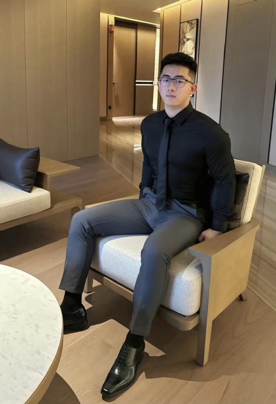 李寒外改英文可家的第一张照片--百色相亲服务中心