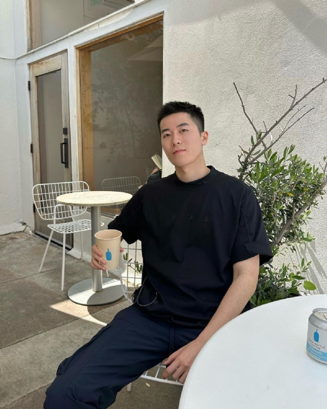 VV的第二张照片--百色相亲服务中心