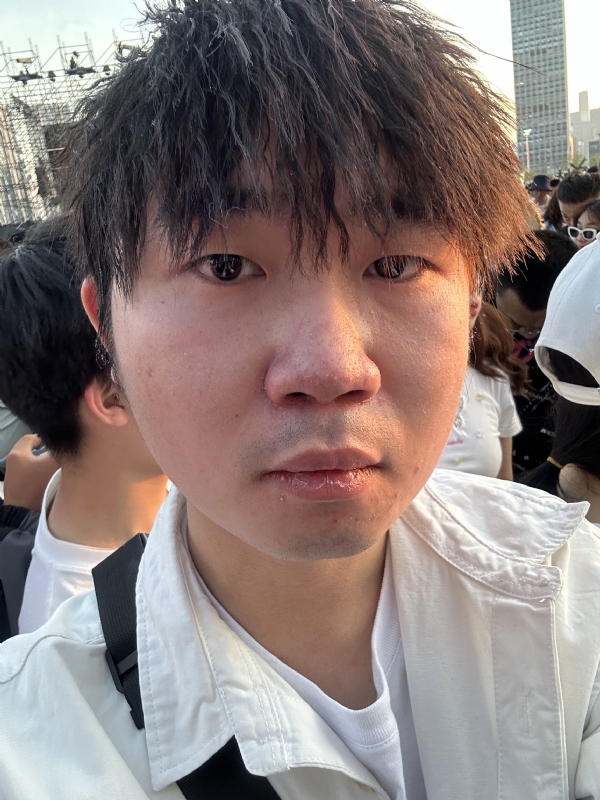 会修电脑的小杨的第一张照片--百色相亲服务中心