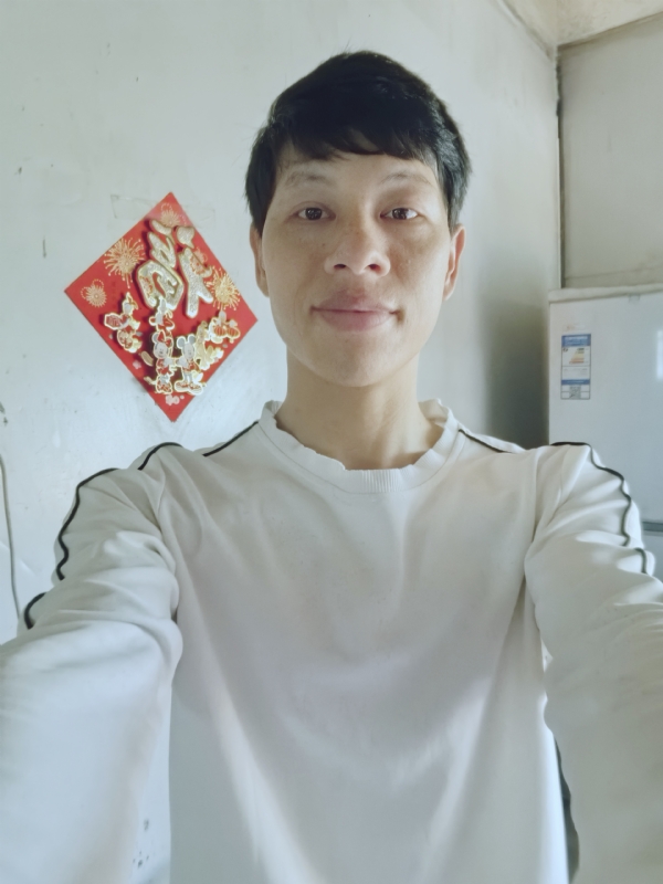 夏风微凉的第一张照片--百色相亲服务中心