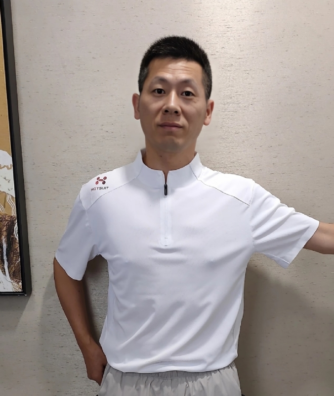 红旗下长大的第一张照片--百色相亲服务中心