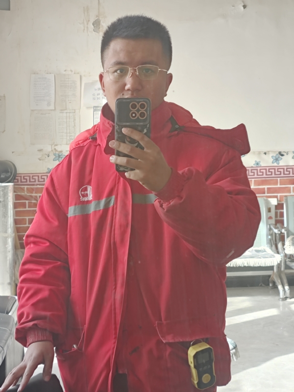 鹤某的第一张照片--百色相亲服务中心