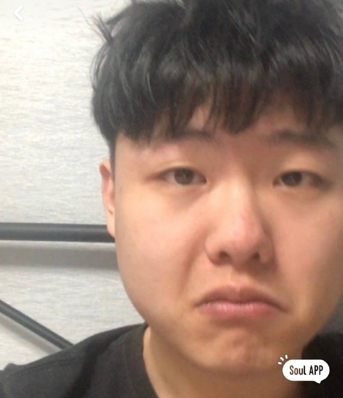 方方正正的第二张照片--百色相亲服务中心