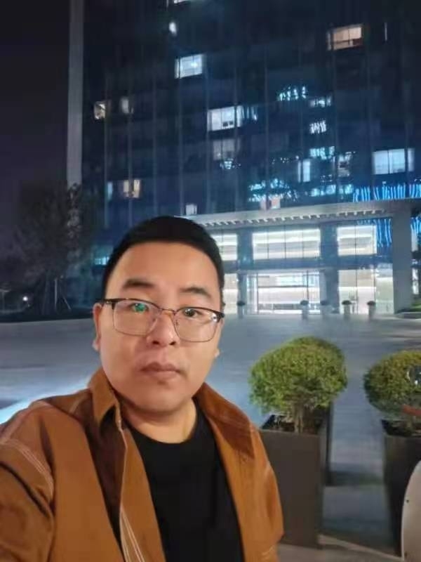 少康的第一张照片--百色相亲服务中心