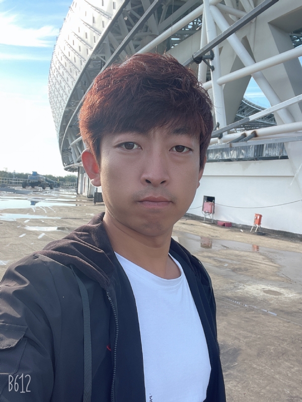 绅士大男孩的第一张照片--百色相亲服务中心