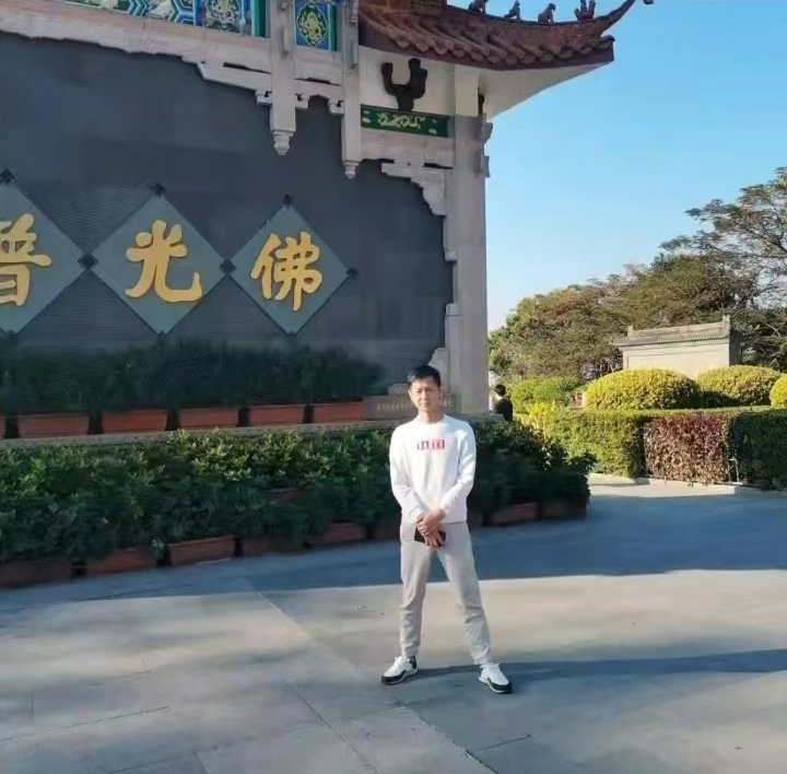 星艺的第一张照片--百色相亲服务中心