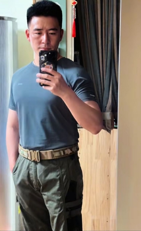 剑走偏锋的第一张照片--百色相亲服务中心