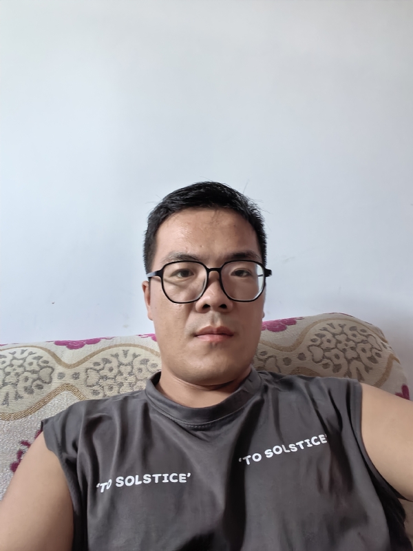 卫TF的第三张照片--百色相亲服务中心