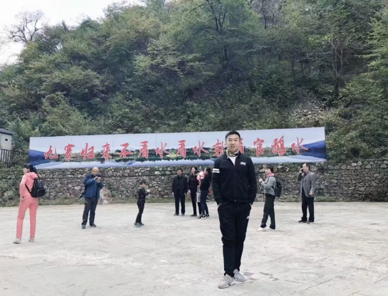 牵手的第一张照片--百色相亲服务中心