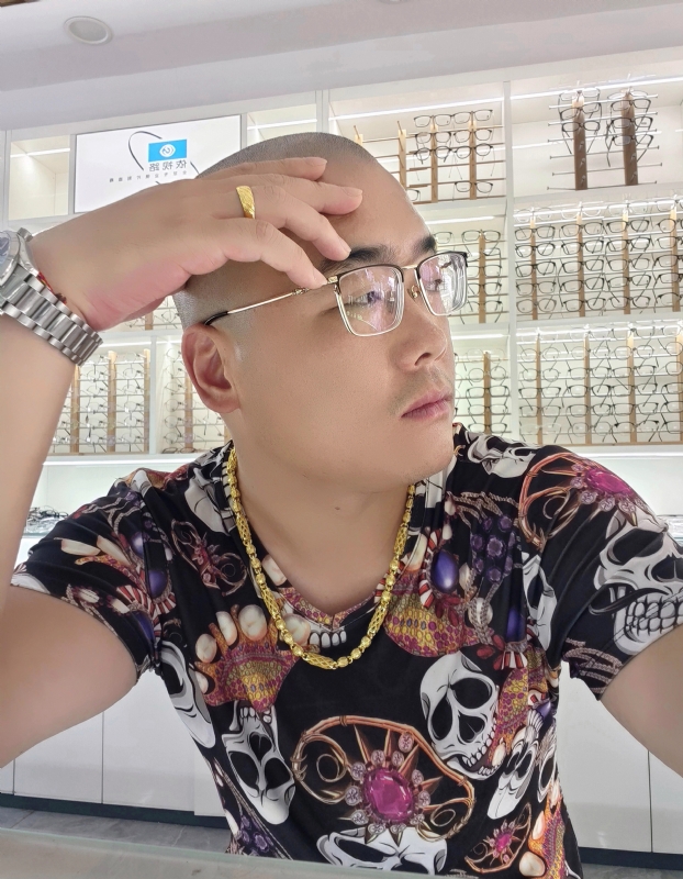 一生诺言的第一张照片--百色相亲服务中心