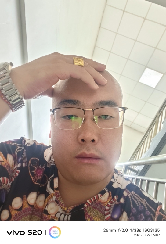 一生诺言的第五张照片--百色相亲服务中心