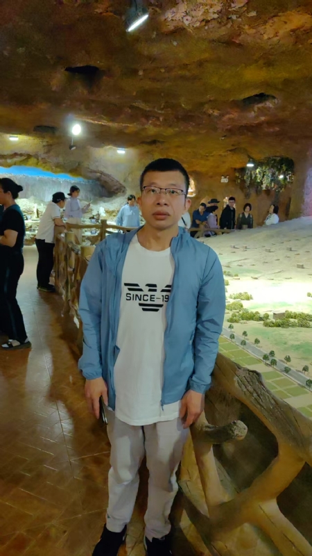 时光的第一张照片--百色相亲服务中心