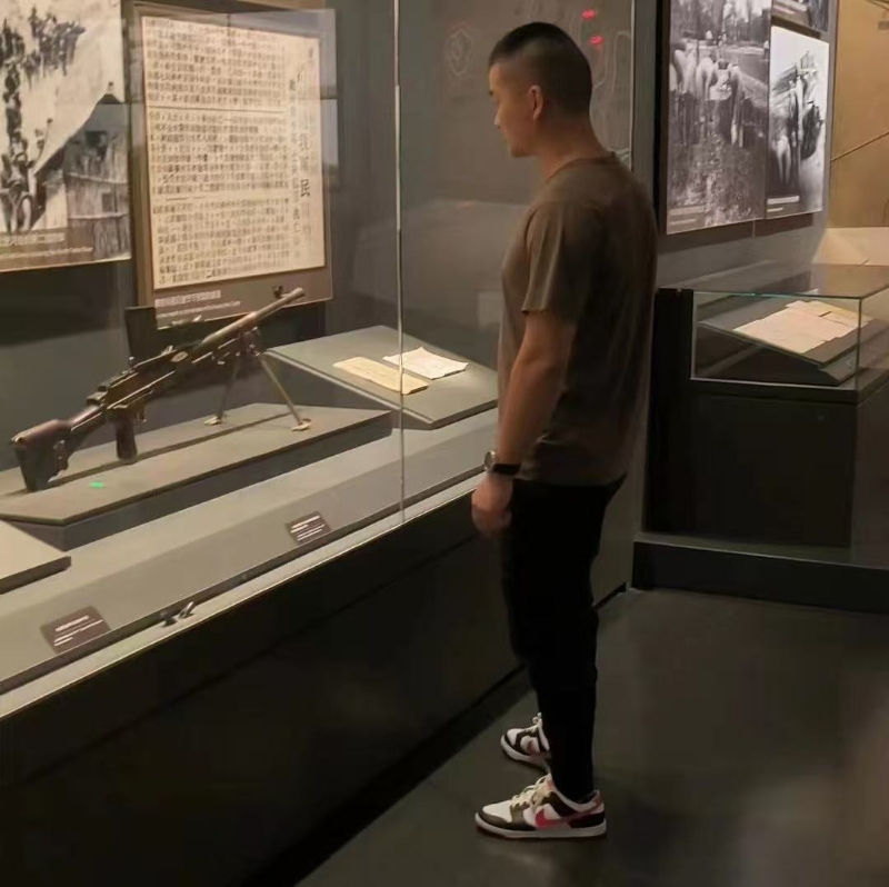 霸气的第一张照片--百色相亲服务中心