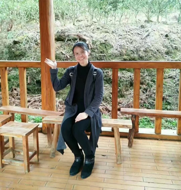 雅歌的第一张照片--百色相亲服务中心