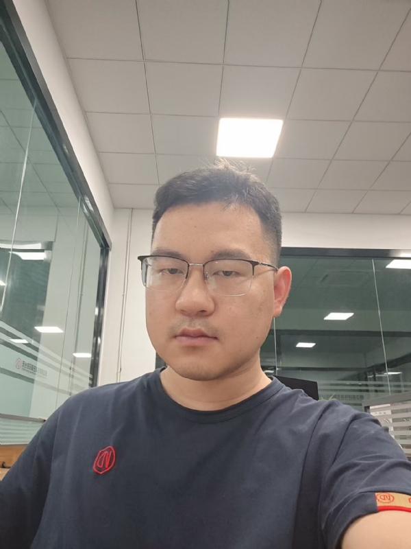 雨落浅响的第一张照片--百色相亲服务中心