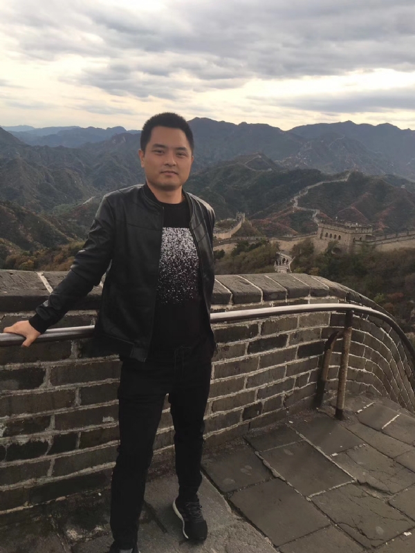 海阔天空的第一张照片--百色相亲服务中心