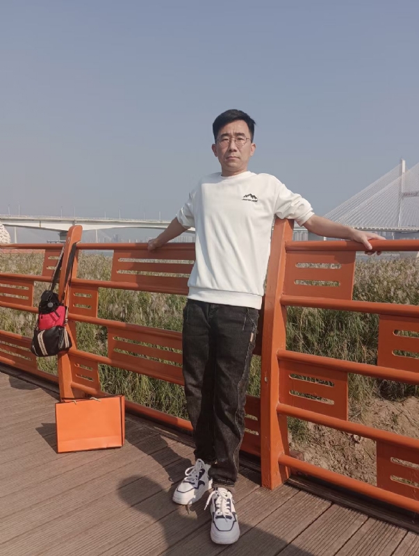 黑白的第一张照片--百色相亲服务中心