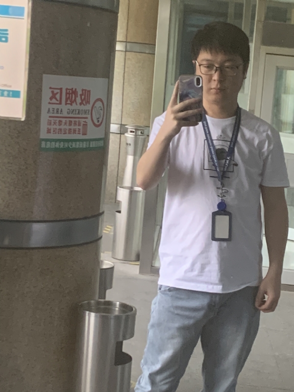 潜伏的第一张照片--百色相亲服务中心