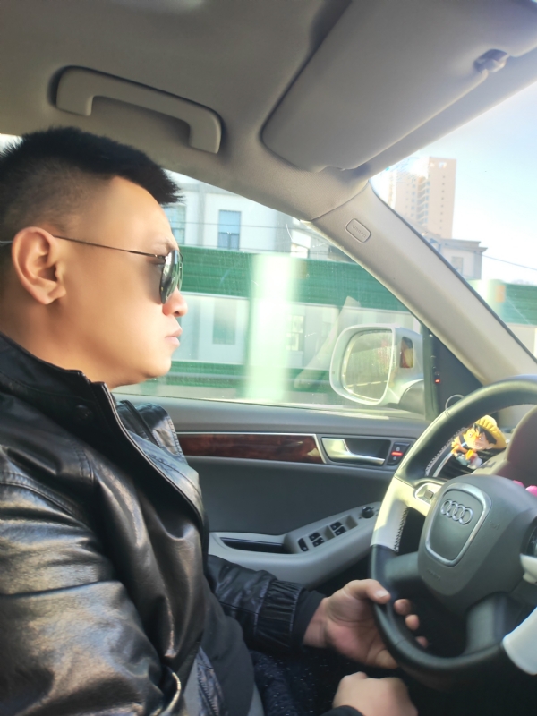 Mr陈的第一张照片--百色相亲服务中心