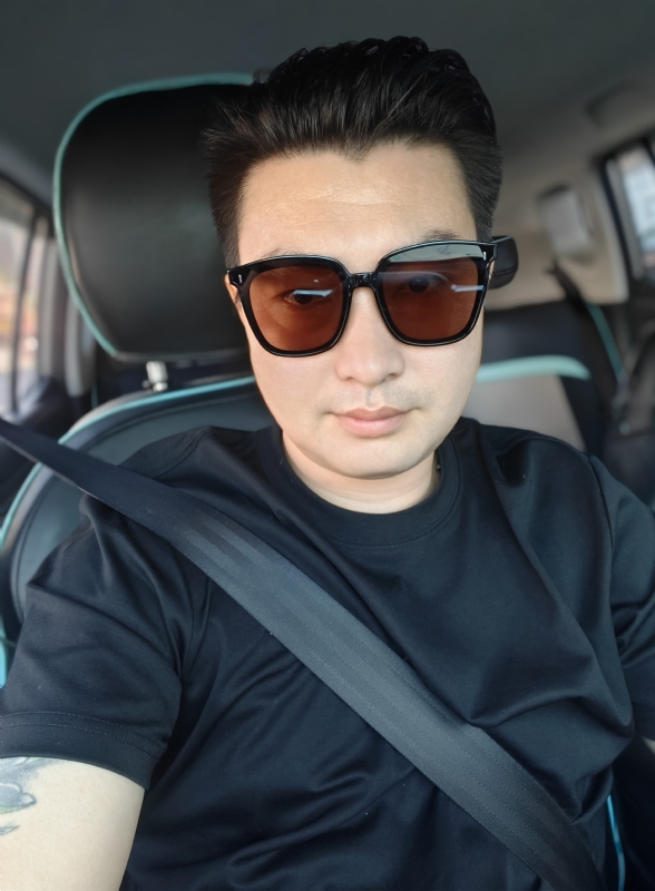 凡哥的第一张照片--百色相亲服务中心