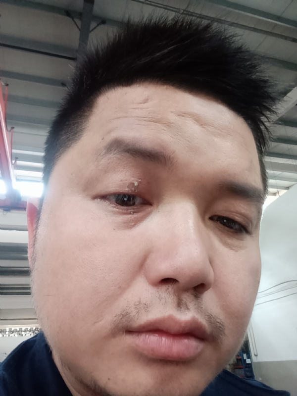 彬彬的第一张照片--百色相亲服务中心