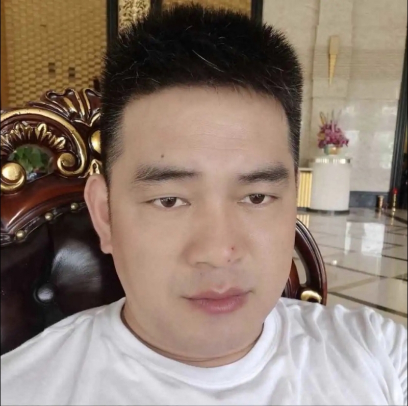 随风的第一张照片--百色相亲服务中心