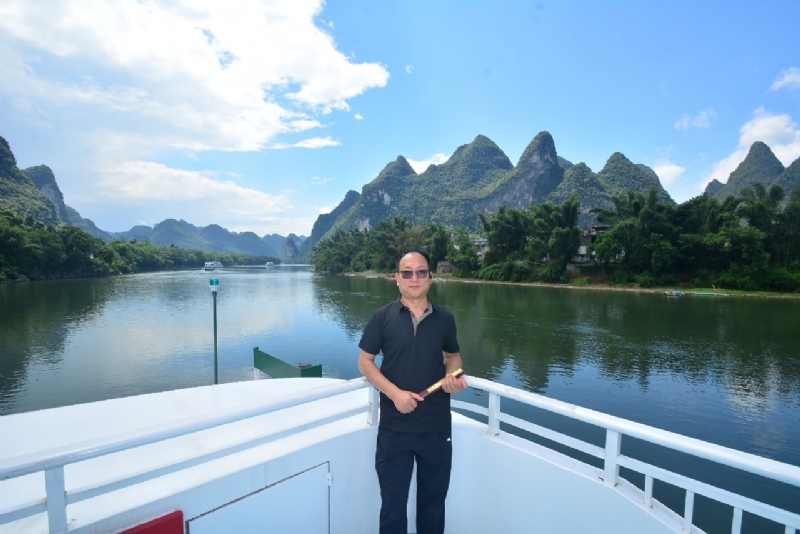 沙漠海的第一张照片--百色相亲服务中心