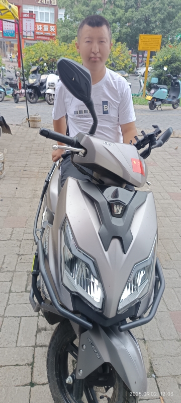 平淡的第二张照片--百色相亲服务中心