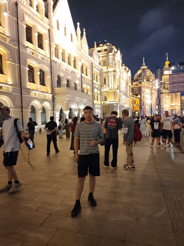 一朵小花的第一张照片--百色相亲服务中心