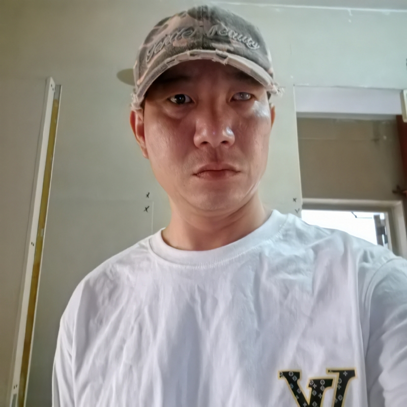 小心做人的第一张照片--百色相亲服务中心