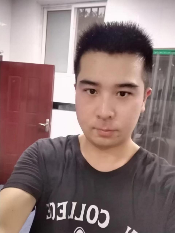 89WANG的第一张照片--百色相亲服务中心