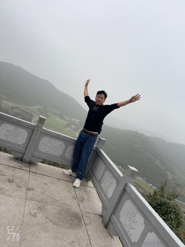 择一人白头偕老的第三张照片--百色相亲服务中心