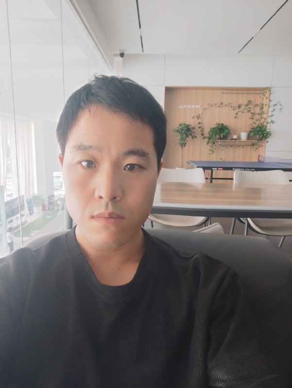 吊挂看风景的第一张照片--百色相亲服务中心